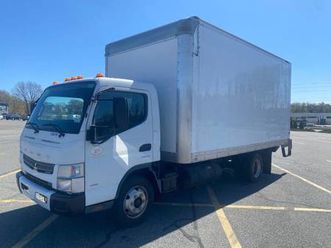 2015 mitsubishi fuso fe-160 16’ box truck with lift gate
