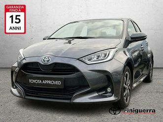 toyota yaris 1.5 hybrid 5 porte trend