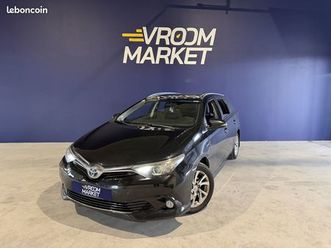 toyota auris touring sports business hybride 136h dynamic business camera de recul / bluetooth