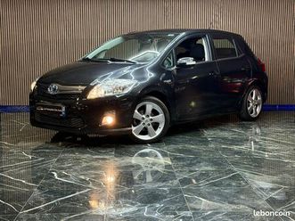 toyota auris mc hsd 136h executive