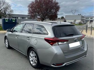 toyota auris touring sport