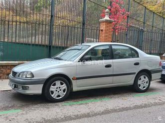 toyota avensis 1.8 16v linea terra ac