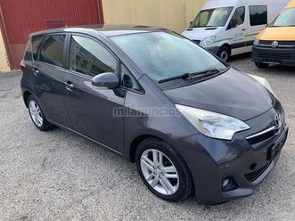 toyota - auris 120d advance