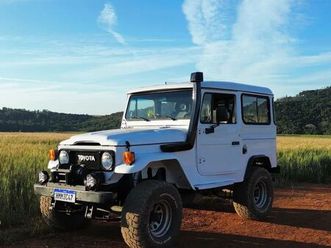 toyota band.jipe cap.de aço chas. curto diesel 1984