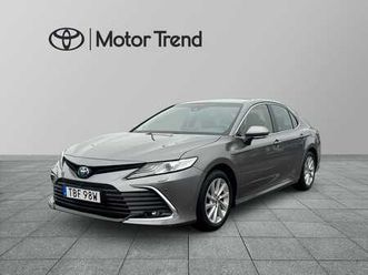 camry 2.5 hybrid executive premiumpaket vinterhjul