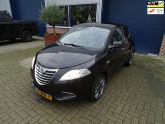 lancia y(psilon) - ypsilon 0.9 twinair platinum