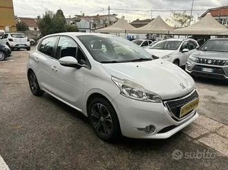 peugeot 208 1.4 hdi 68 cv 5 porte allure