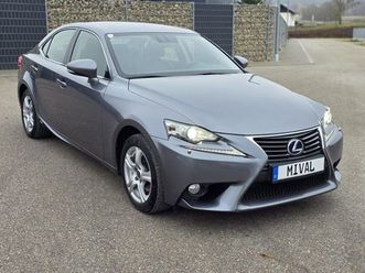 lexus is 300h bi-xenon/tempomat/kamera/navi
