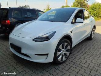 tesla model y tração traseira