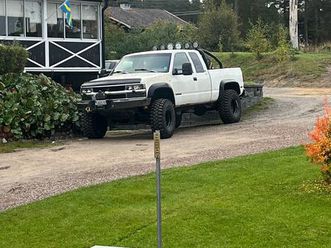 k2500 5.7 v8 4wd hydra-matic