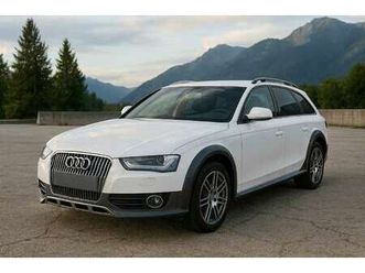 2.0 tfsi ambiente 211cv s-tronic garanzia 12 mesi