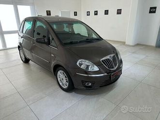 lancia-musa-1-4-16v-dfn-gold-automatica