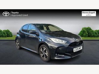 1.5 vvt-h design hatchback 5dr petrol hybrid e-cvt euro 6 (start/stop) (116 ps)-/