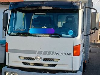 camion nissan