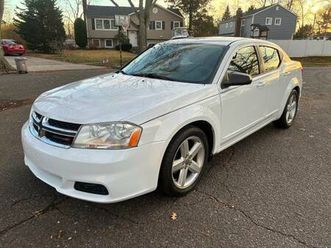 2013 dodge avenger se**4 door sedan