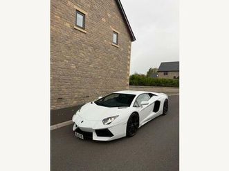 6.5 v12 lp 700-4 isr 4wd euro 5 2dr