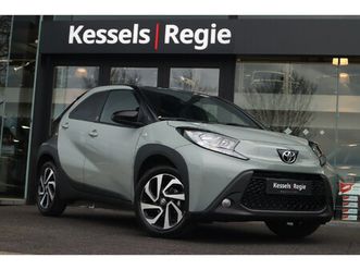 toyota aygo x 1.0 vvt-i s-cvt team bi-tone stoelverwarming carplay camera acc dab