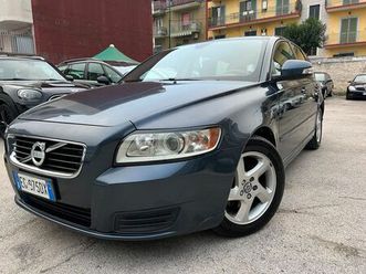 volvo v50 d2 r-design