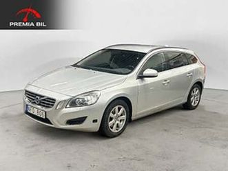 volvo v60 t4f powershift momentum värmare fullservad