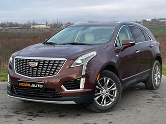 cadillac xt5 an. 2022
