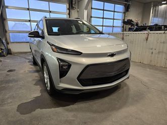 2023 chevrolet bolt euv lt