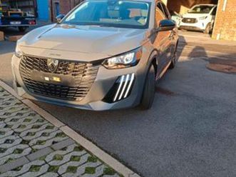 ② peugeot 208 1,2 mildhybride automaat met ketting — peugeot — 2ememain