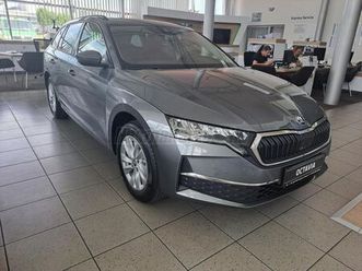 skoda octavia combi 2.0 tdi scr selection dsg grafitszürke metál tolatókamera. vonóhorog.adaptívtempomat