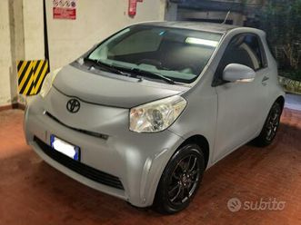 toyota iq