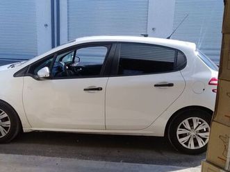 peugeot 208 affaire 1.4 hdi 68 fap bvm5 confort