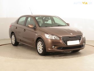 peugeot 301 1.6 hdi za 4 800 €