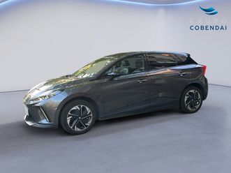 64kwh luxury 150 kw (204 cv)