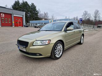 d5 a momentum business