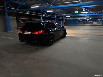 tourer 2,4 executive navi at