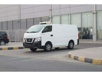 nissan urvan 3-seater automatic (4-door)