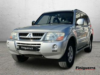 mitsubishi pajero 3.2 16v di-d 5p. gls2 del 2003 usata a poggiridenti