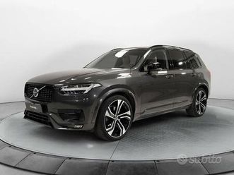 volvo xc90 b5 ultimate dark awd 7 posti