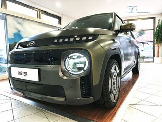 hyundai inster 49 kwh cross impression-akt.t-mrt.k-360-matt-video