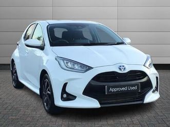 toyota yaris design hatchback's 1.5 vvt-h design e-cvt euro 6 (start/stop) 5dr
