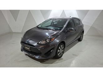 toyota prius c 1.5 hybrid auto