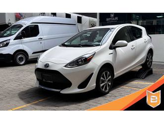 toyota prius c hibrido blanco 2020 #3355