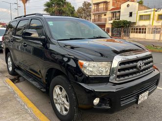 toyota sequoia sr5 aa r-18 piel premium at