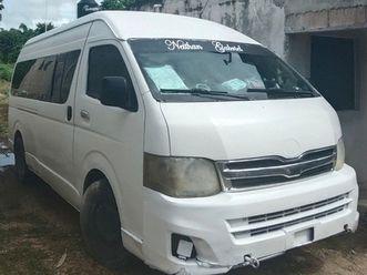 toyota hiace 2.7 bus 15 pas mt