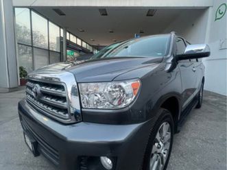 toyota sequoia 5.7 limited at