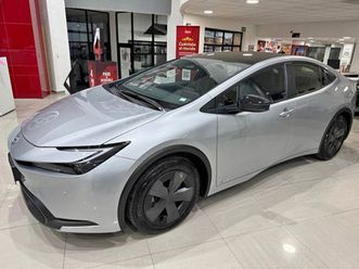 toyota prius 2026 versión 1.8 hev premium precio $ 580,8