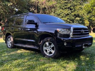 toyota sequoia sr5 aa r-18 piel premium at