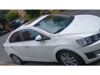 chevrolet sonic 1.6 lt 5 p
