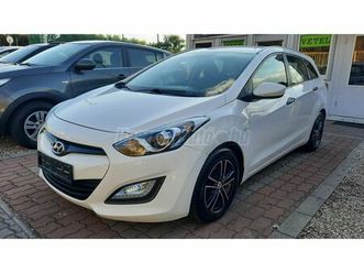 hyundai i30 cw 1.4i life igazolt 70.850 km