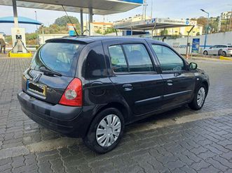 renault clio 1.4 a gasolina em muito bom estado abril/05