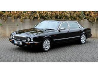 2000 | daimler super v8