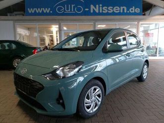 hyundai i10 1,2 select 5-gang kamera klima navi pdc